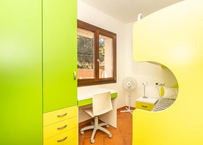 Sinner House בית נופש *